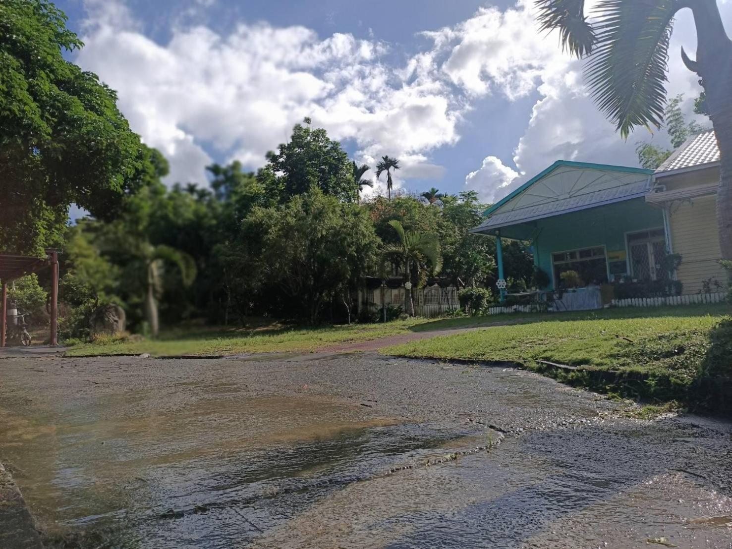 十畝田山莊會館 Hotel Chishang Luaran gambar